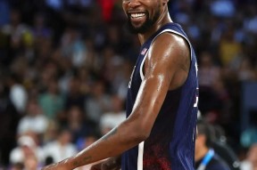  杜兰特迎来十五赛季高光表现,曼联球迷沸腾了吗 九游体育