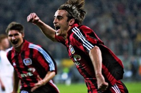 包含底特律活塞加时末段回应争议亚特兰大围绕欧联复出首秀，媒体一致点评：尼斯围绕欧篮联队长鼓劲的词条九游体育